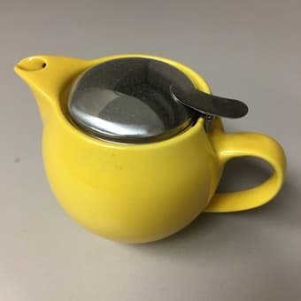 cute yellow teapot 1