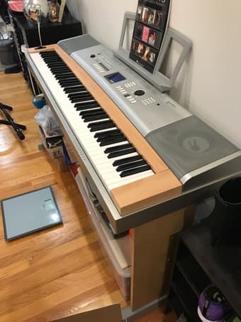 Yamaha YPG-625 8-Key Weighted Action Portable Digital Piano w/ Stand 1