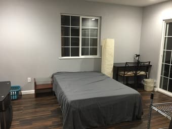 Sunny big room near downtown Redwood City 1