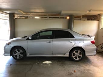 2013 Toyota Corolla S Automatic Sedan 3
