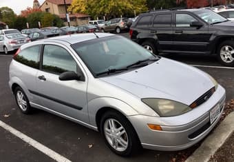 Ford Focus (well maintained) 2