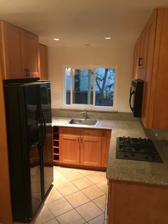 1B/1B pet friendly inlaw unit in downtown North 1