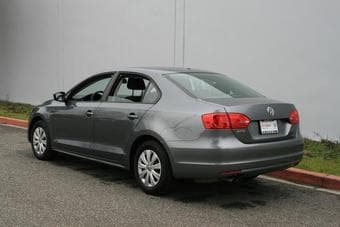 2012 Volkswagen Jetta Sedan 4dr - Clean Title 2