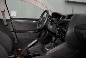 2012 Volkswagen Jetta Sedan 4dr - Clean Title 3