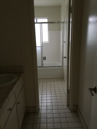 Room to Rent w/ Utilities Mid-Feb 3