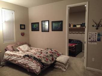 $1500 / 400ft2 - Master Bedroom + Bonus Room (2 people max) w/ Parking 1
