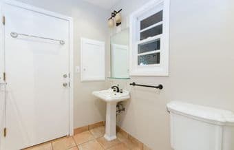 Gorgeous house with friendly housemates! - $1,090 1