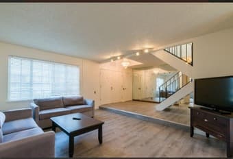 Master bedroom perfect for couples in Redwood city 2