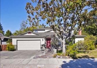 Master suite in large shared house - a great deal of space and storage 1