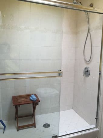 Space in double by Caltrain and 15 min bike from Stanford 4/18-7/18 2
