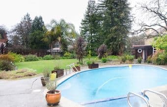 AWESOME roomie needed in our big Menlo Park home!! 2