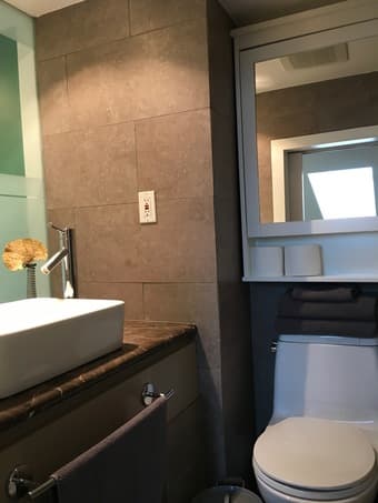 FULLY FURNISHED ROOM WITH ATTACHED PRIVATE BATHOOM AND BALCONY IN PALO 3