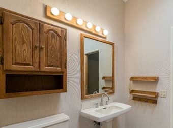 Live with some cool housemates! - $400 OFF FIRST MONTH 3