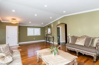 Big room and amazing roommates--come meet us! ( 1