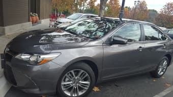 2016 Toyota Camry SE, clean title, good condition - $16,400 2