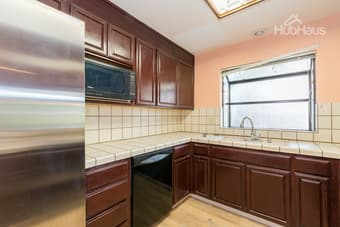 Looking for a great roommate to fill our open room in Mountain View! 3