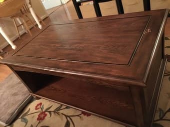 Lovely and solid coffee table 3