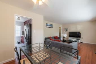 Be our next roommate! 1