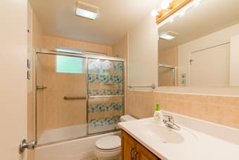 AMAZING ROOMMATES - great for those new to the area! 3