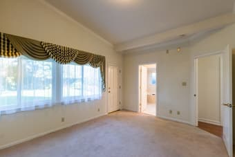 Gorgeous house with friendly housemates! 1
