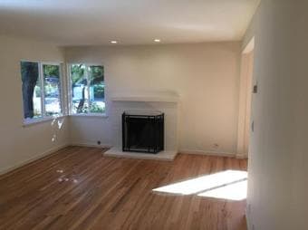 Looking for a great, newly renovated place minutes from Stanford? 2