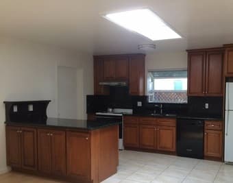 Need a room? Enjoy friendship?? Join our house in Mountain View 2