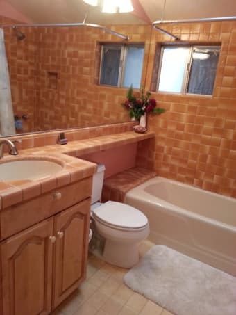 Spacious Finished Upstairs Room in House Walk to Stanford 3