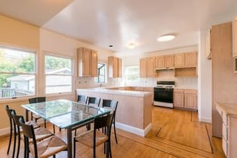 Awesome co-living house looking for a new roomie! 6br/4ba - $990 3