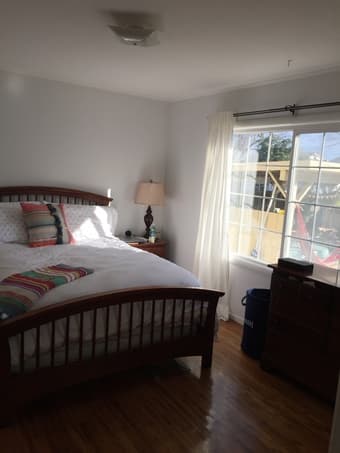 Beautiful furnished room for rent! 3