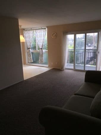 Apartment for rent from 2/3/2018 with private bathroom 三短期/长期出租一室加私人浴室 3