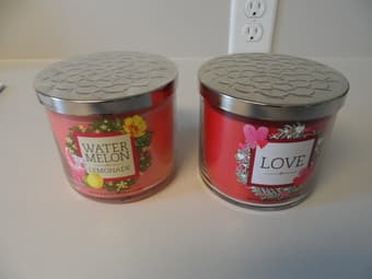 Bath & Body Works scented candles 1