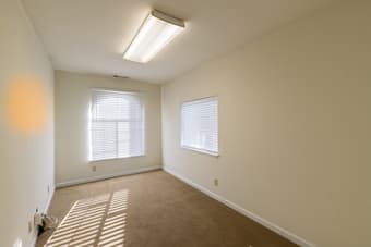Diverse group of friends looking for an extra roomie! 2