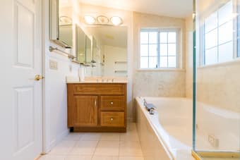 AWESOME roomie needed in our big Palo Alto home!! 1