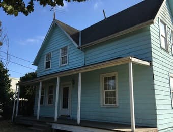 Diverse group of friends looking for an extra roomie! 1,390 2