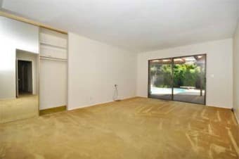 Community house looking for a new housemate 3