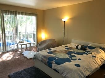 Menlo Park (810 Coleman Avenue) 2b2b超大客厅出租, 拎包入住(限女生), 4.1-8.20 1