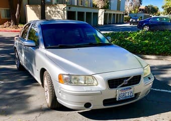 Great,comfortable Volvo S60 T5 for sale! (around March 31st) 2
