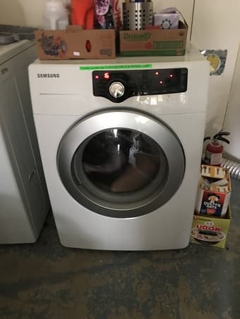 Washer and dryer front load in excellent working condition 3