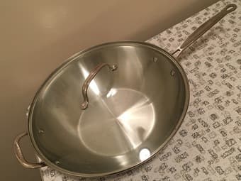 Cuisinart wok with glass cover 1