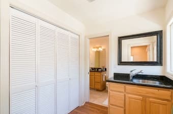 Gorgeous house with friendly housemates! 3
