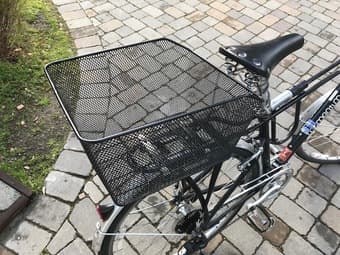 Street DD Bike with U-lock and Helmet and Back Basket 2