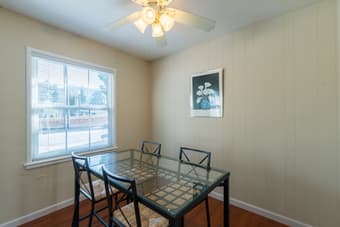 Hello Future Roommate - Big Room for Rent 2