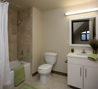 On Campus female room available to sublease from NOW to 04/02/2018 3