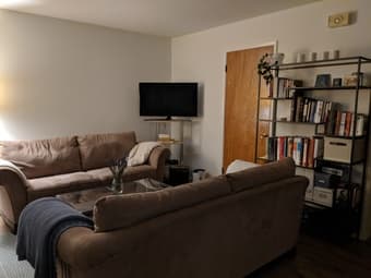 Huge bedroom 3 blocks from Stanford 1