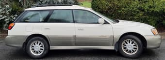 reliable, practical Subaru Outback 2001 1