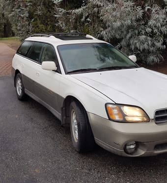 reliable, practical Subaru Outback 2001 2