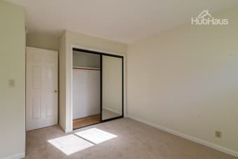 Looking for a great roommate to fill our open room in Palo Alto! 2
