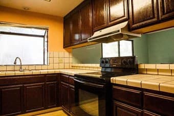 Your own private bedroom in an amazing house - come meet us! 3