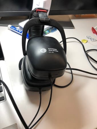 Noise Canceling Headsets 1