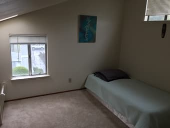 Large master bedroom w loft, private full bath, balcony, parking spot 2